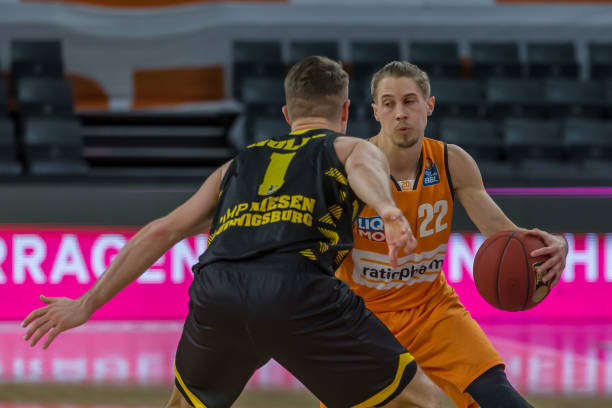 男篮年轻一 男篮年轻一